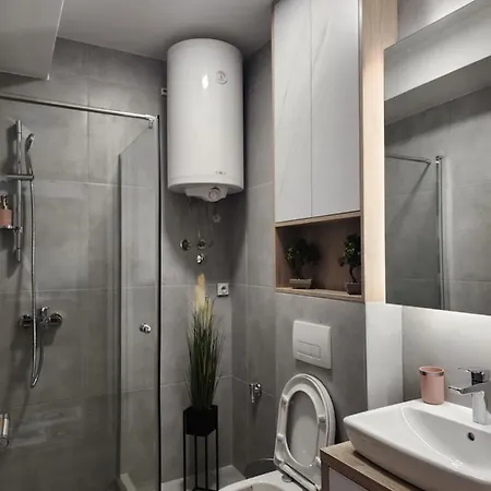 Arena Lux Apartment