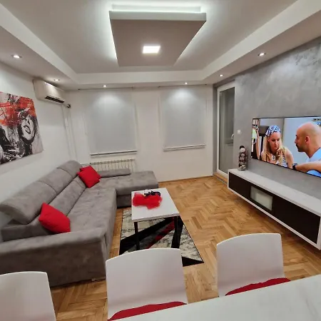 Apartment Arena Lux